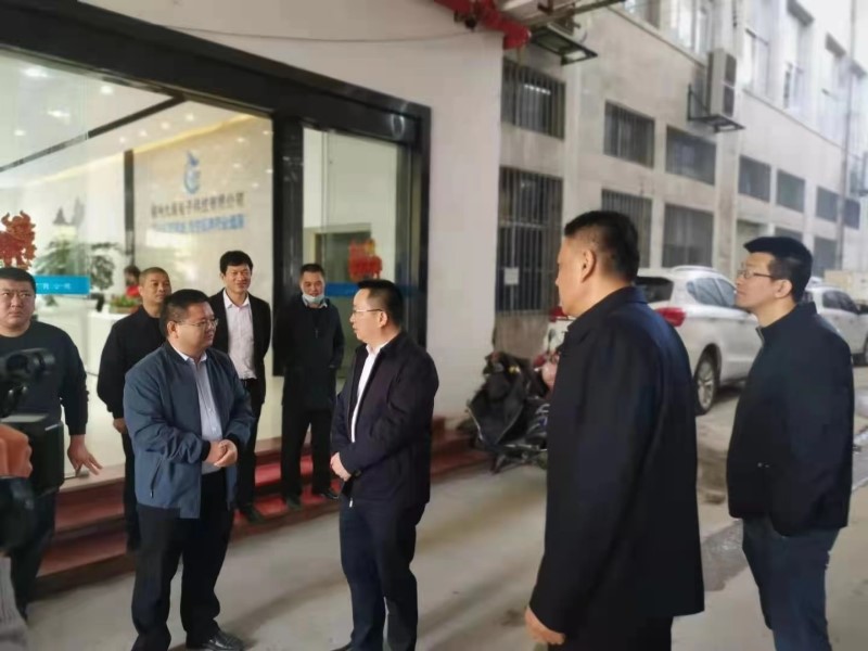 晉安區區長考察大禹電子_副本.jpg